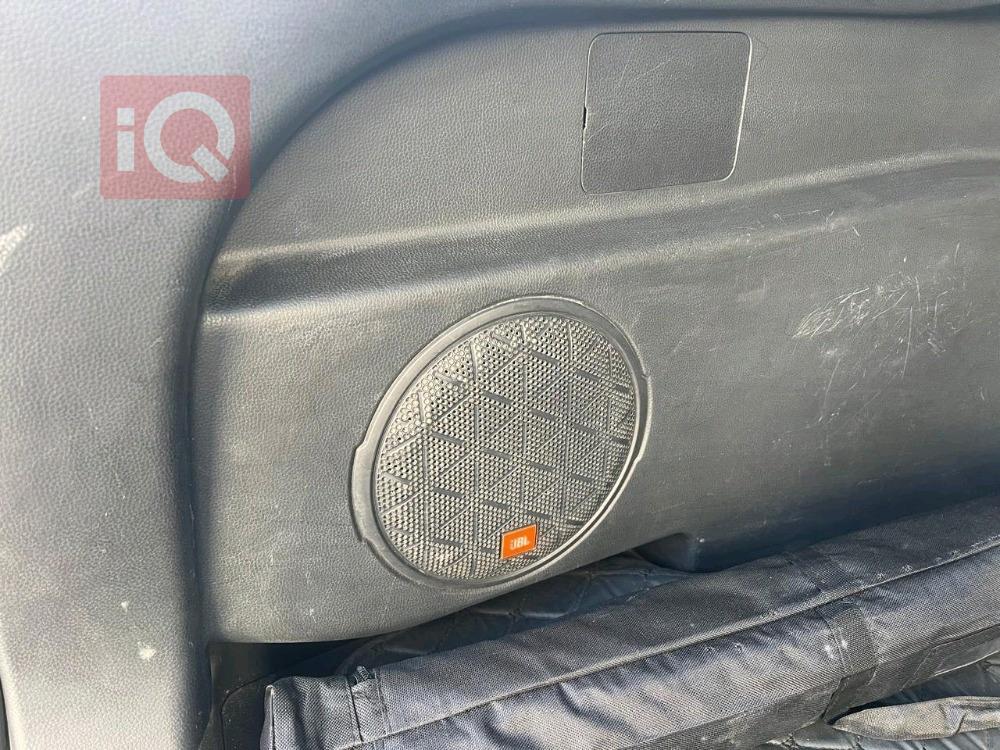 تۆیۆتا ڕاڤ 4